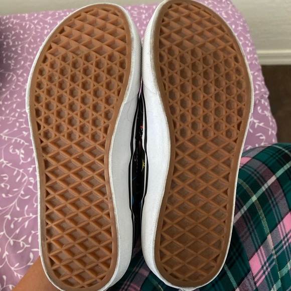 Vans kids size 2.5 slip on shoes with dinosaurs - Picture 4 of 5